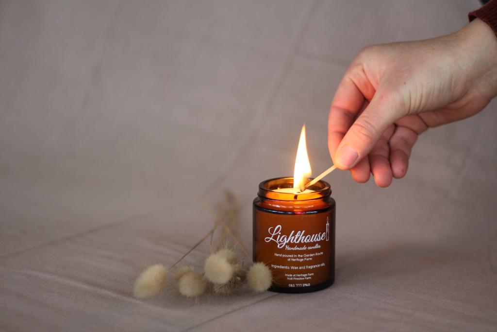 Scented Candle (Amber & Vanilla)